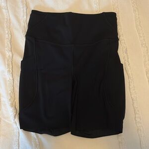 Fast and Free High-Rise Short 6" 5 Pocket